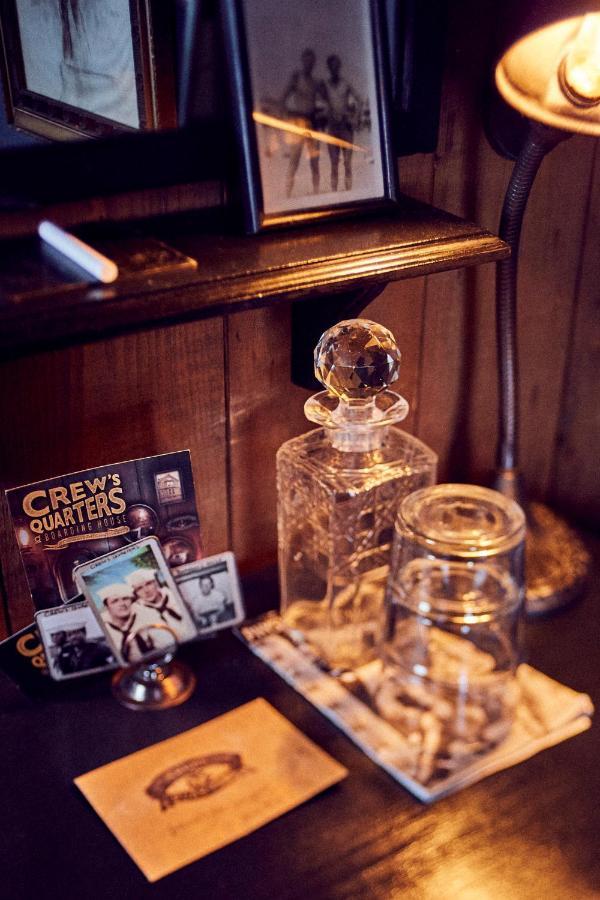 普罗温斯敦 Crew'S Quarters Boarding House - Caters To Men酒店 外观 照片